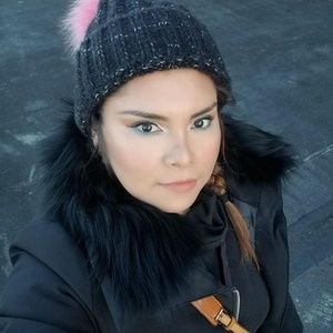 Meet your Posher, Nefert